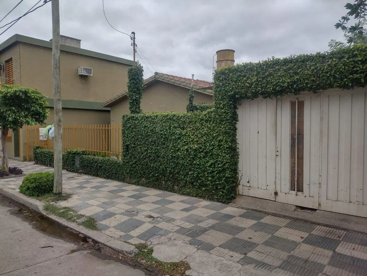VENTA CASA 3 DORM.B° GUAYAQUIL CORDOBA 2