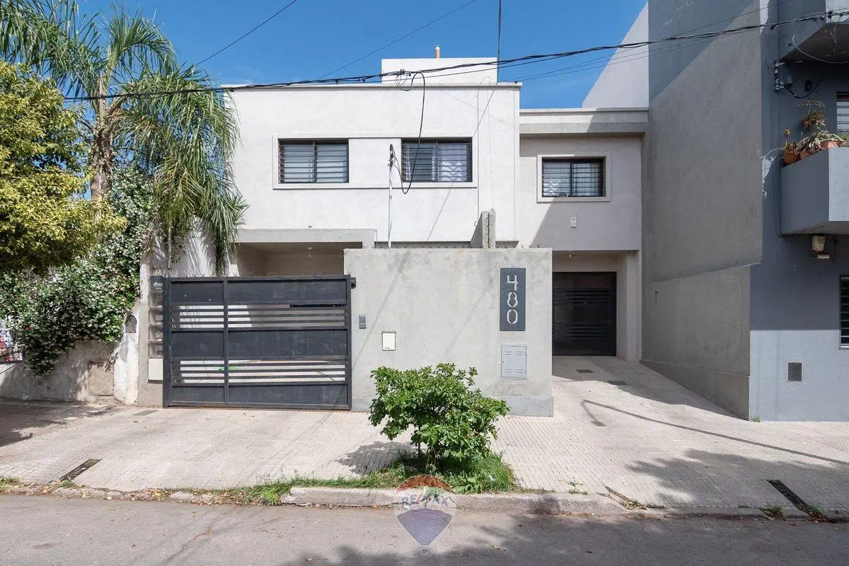 DUPLEX 3 DORM COCHERA Y PATIO ALTO ALBERDI CORDOBA 4