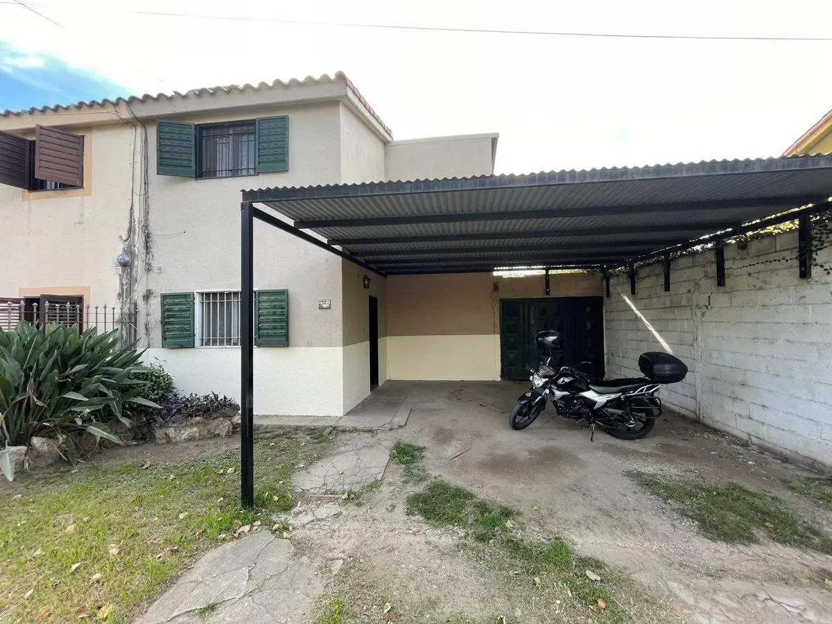 CASA EN VENTA 3 DORMITORIOS BARRIO JUAN B JUSTO 3