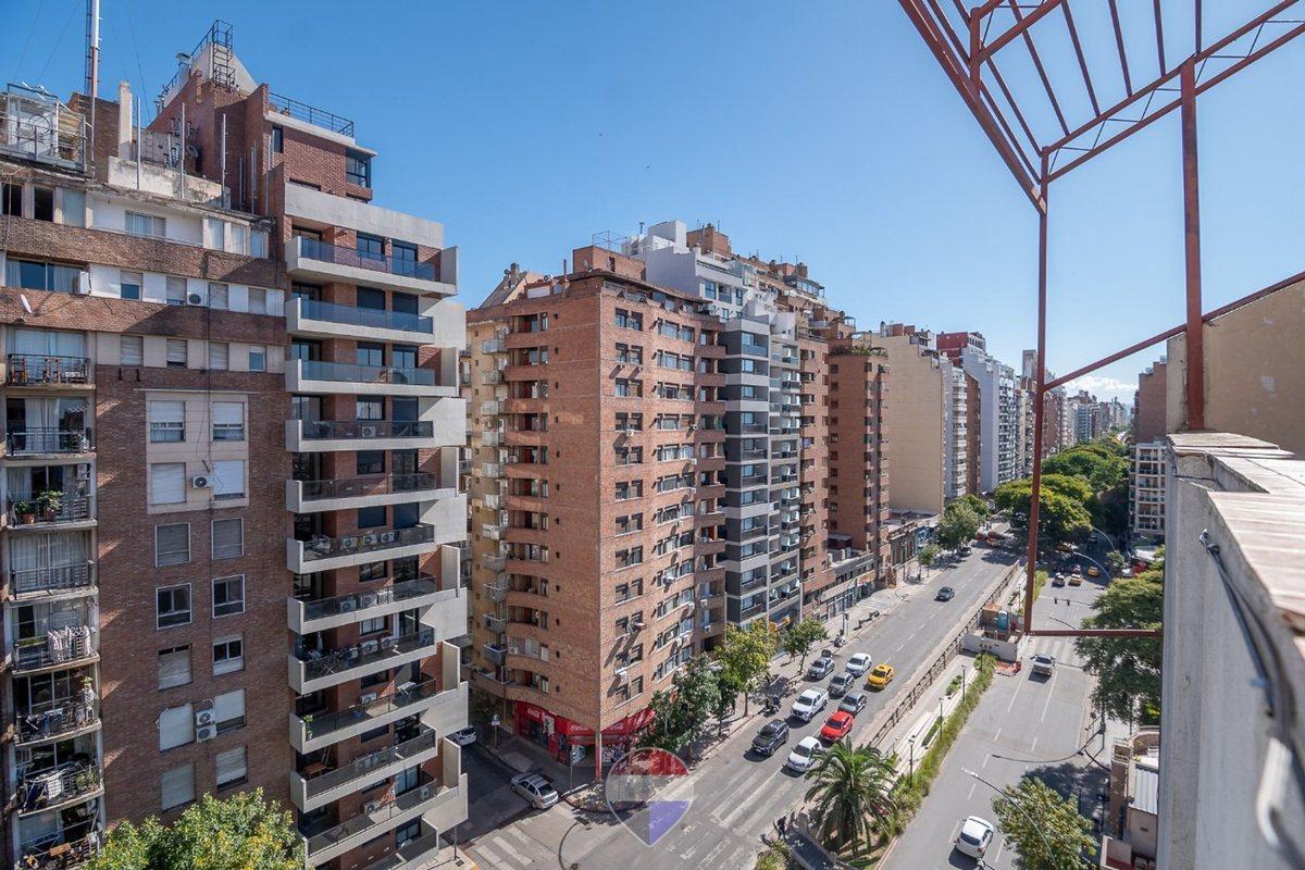 VENTA PISO 3 DORM NUEVA CORDOBA FRENTE BALCON