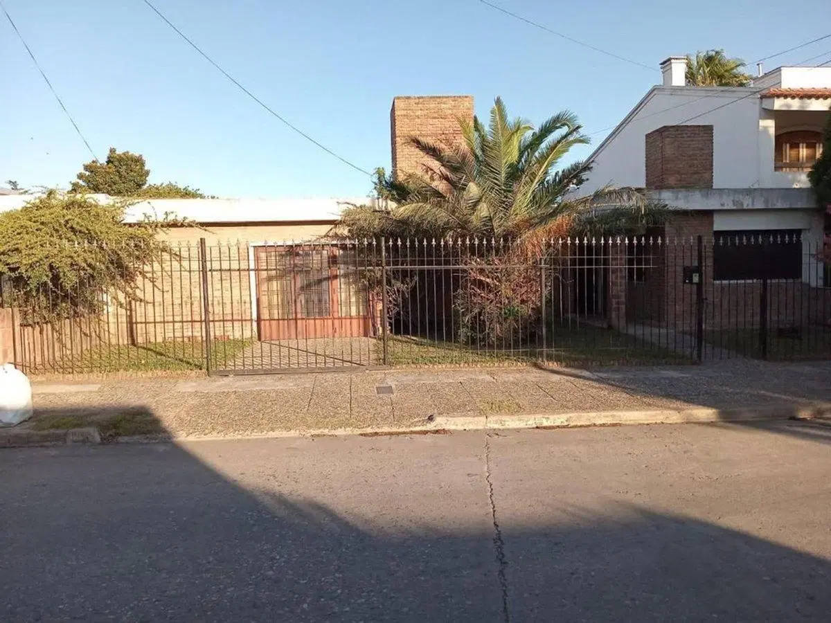 VENTA CASA 3 DORM EN BARRIO ALTO VERDE CORDOBA 2