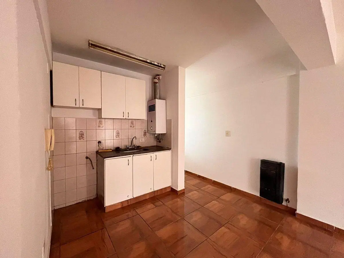 VENTA DEPTO 1 DORMITORIO, TERRAZA -CENTRO CORDOBA 3