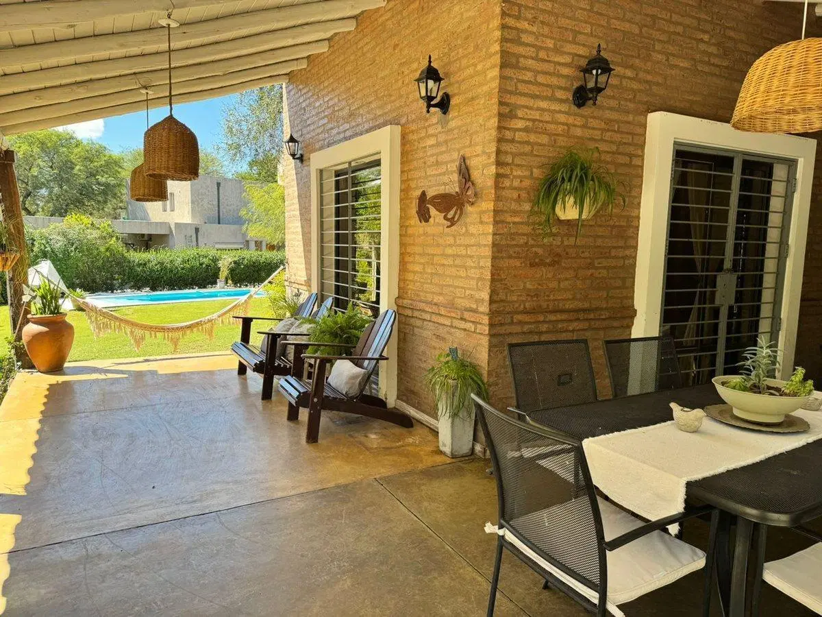 VENTA CASA 3 DORMITORIOS VILLA WARCALDE CÓRDOBA 2