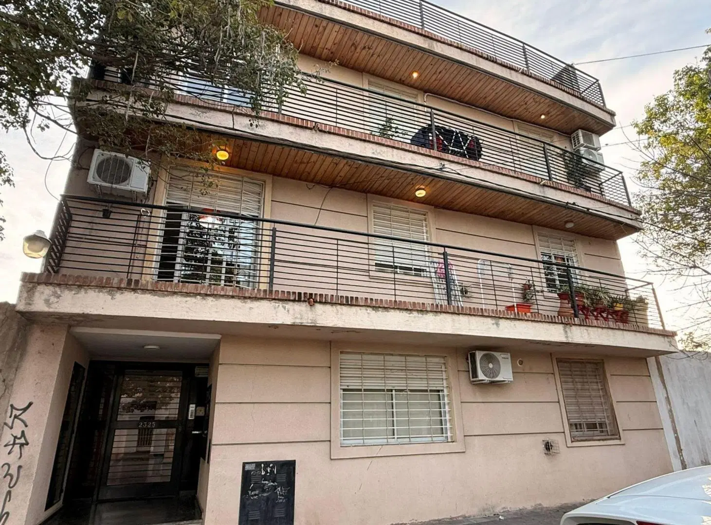 DEPARTAMENTO EN VENTA DE 3 DORM. EN ALTA CORDOBA 2
