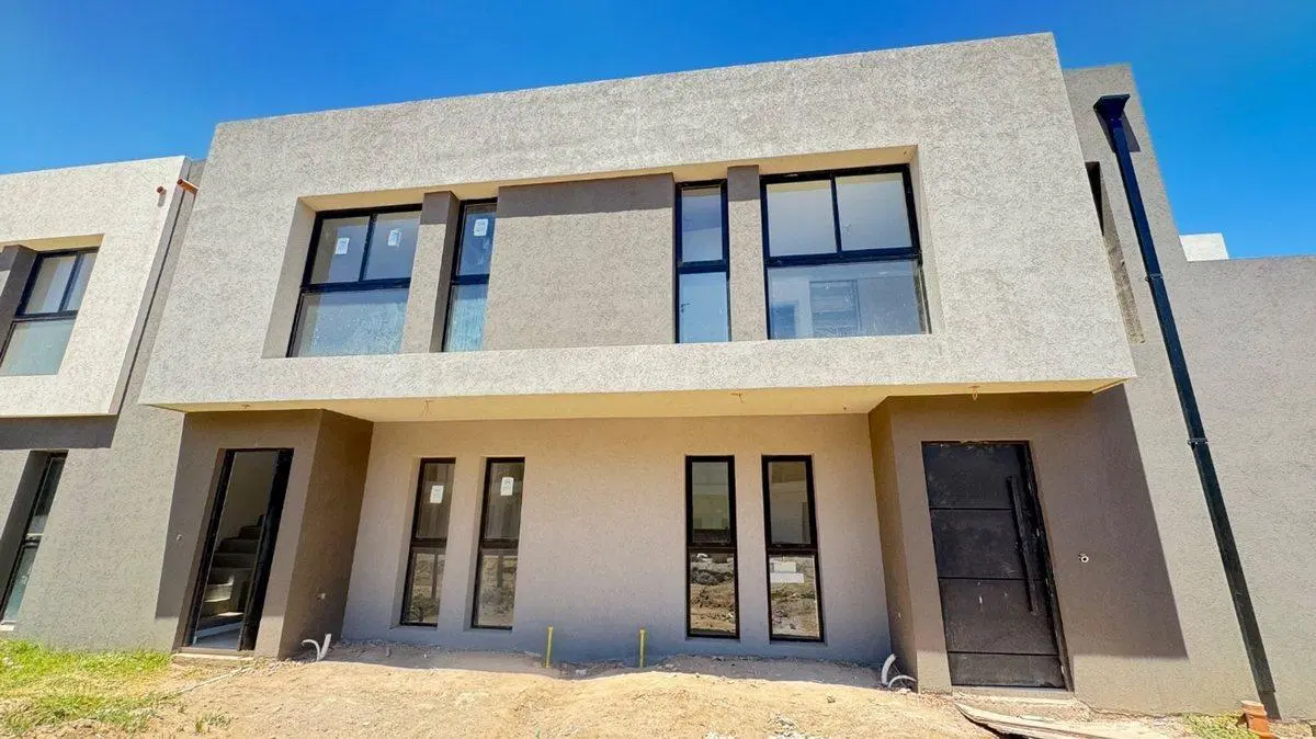VENTA DUPLEX ZONA SUR FRENTE A CLAROS DEL BOSQUE 4