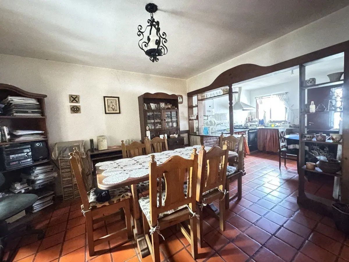 Venta casa dos plantas , Ingresos independientes 5