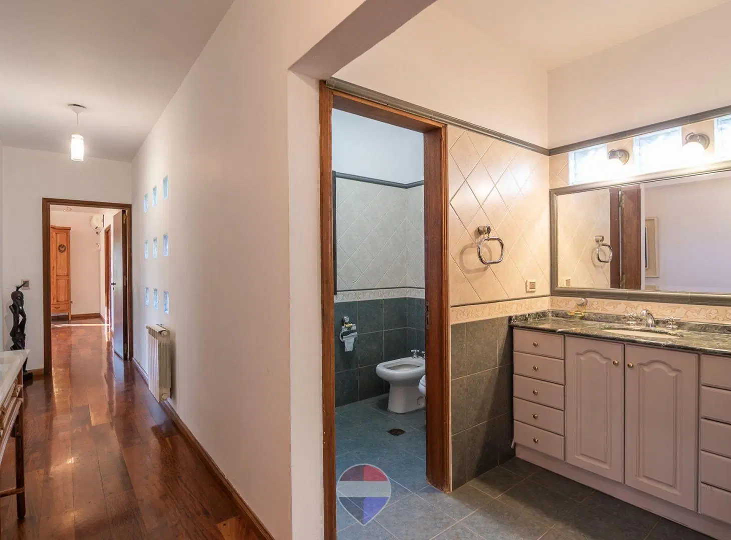 VENTA CASA QUINTA 4 DORMITORIOS VILLA ESQUIU CBA 5