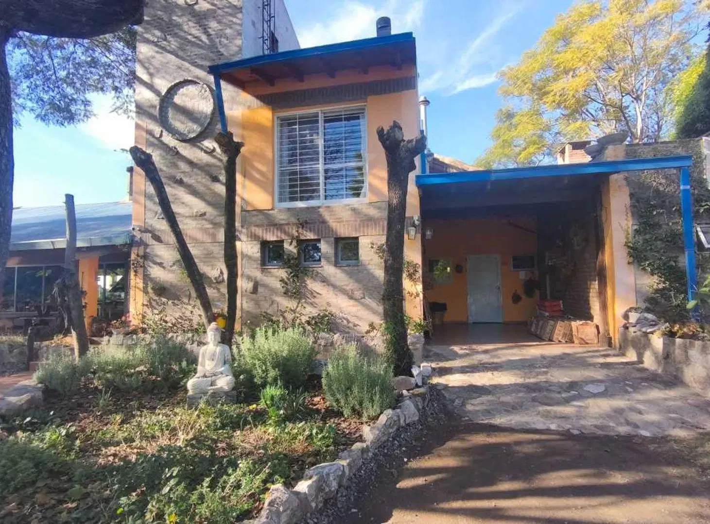 VENTA CASA CON SALON DE TE + DPTO UNQUILLO CÓRDOBA 3