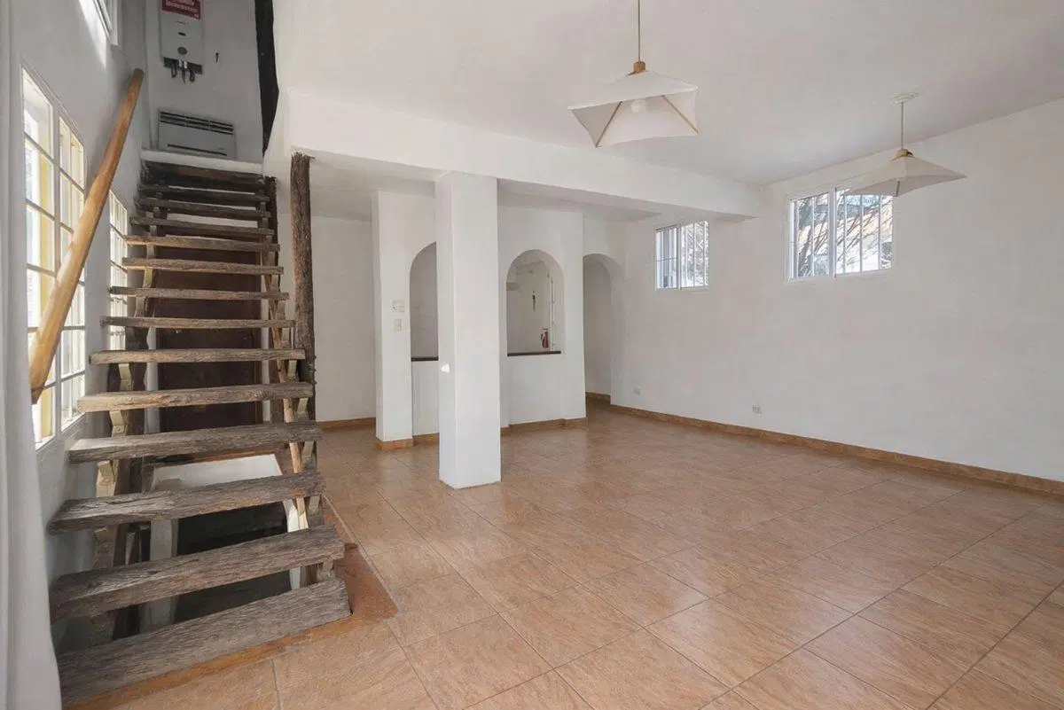 VENTA CASA  3 DORMITORIOS BARRIO PUEYRREDON CBA 3