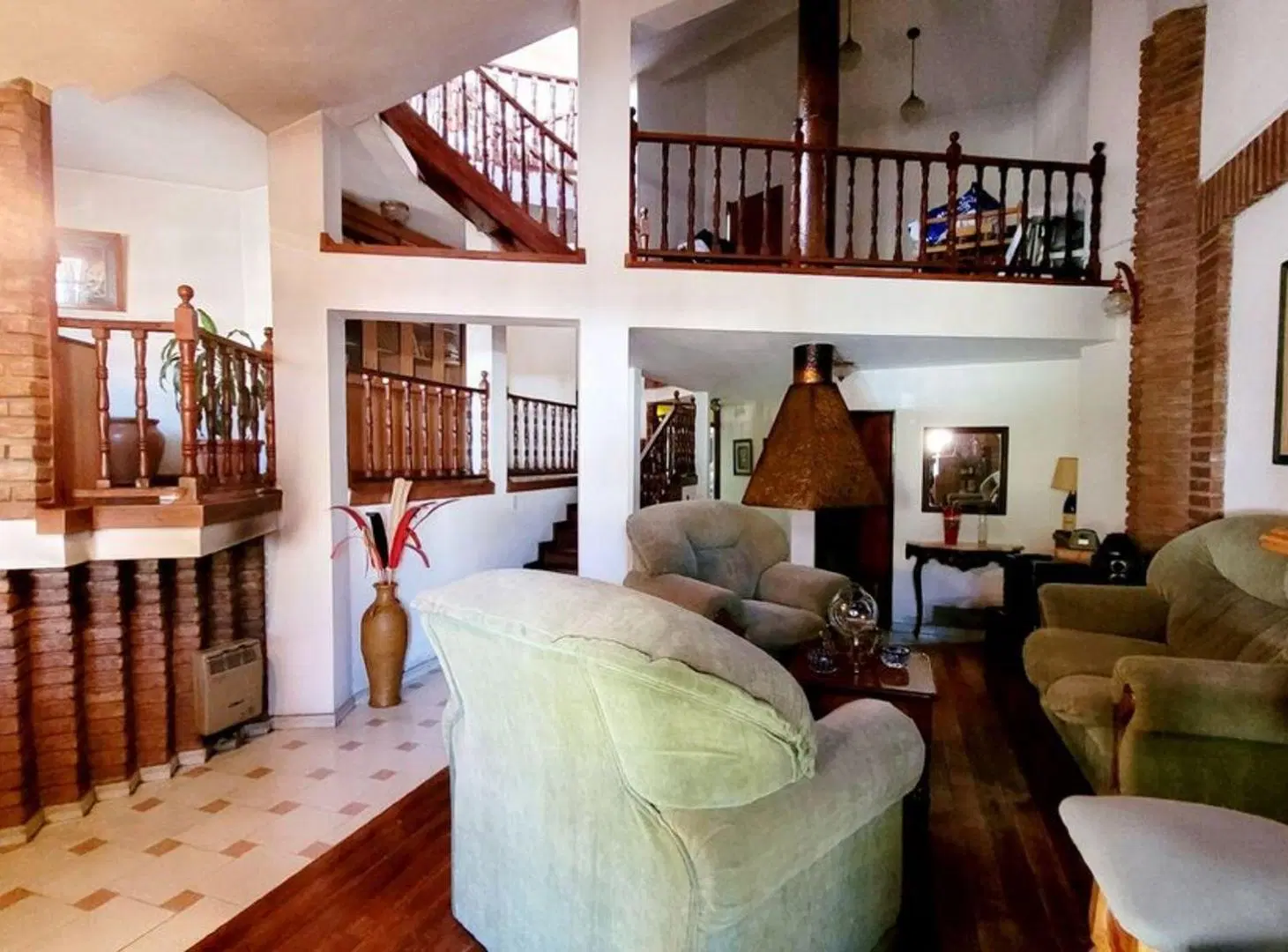 VENTA CASA 4 DORM 5 NIVELES  EN MAIPU 2DA CORDOBA 2