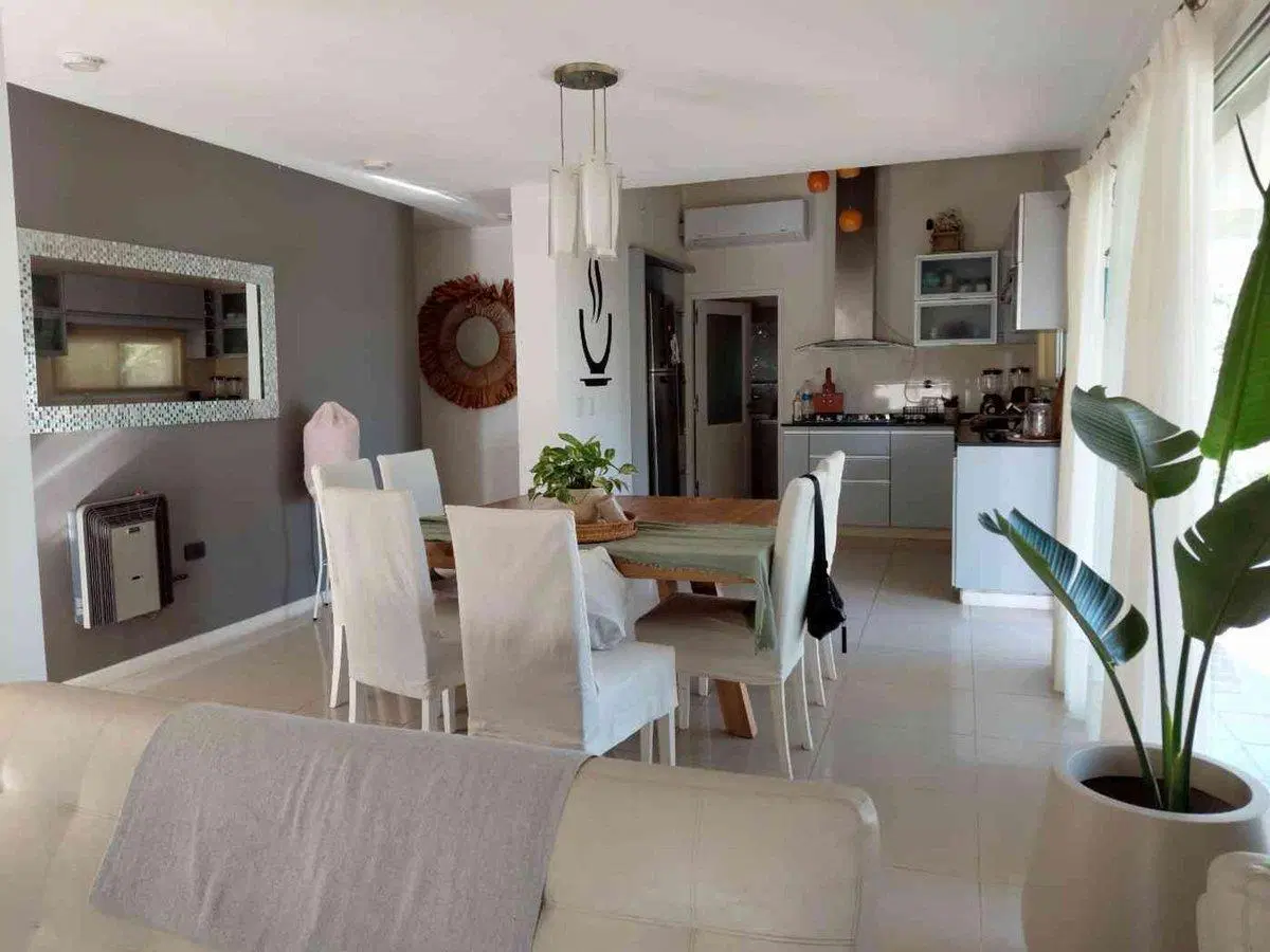 VENTA CASA 3 DORMITORIOS BARRIO RESIDENCIAL RURAL 2