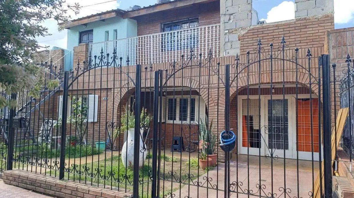 VENTA CASA + DEPARTAMENTO JUAN XXIII CORDOBA 5