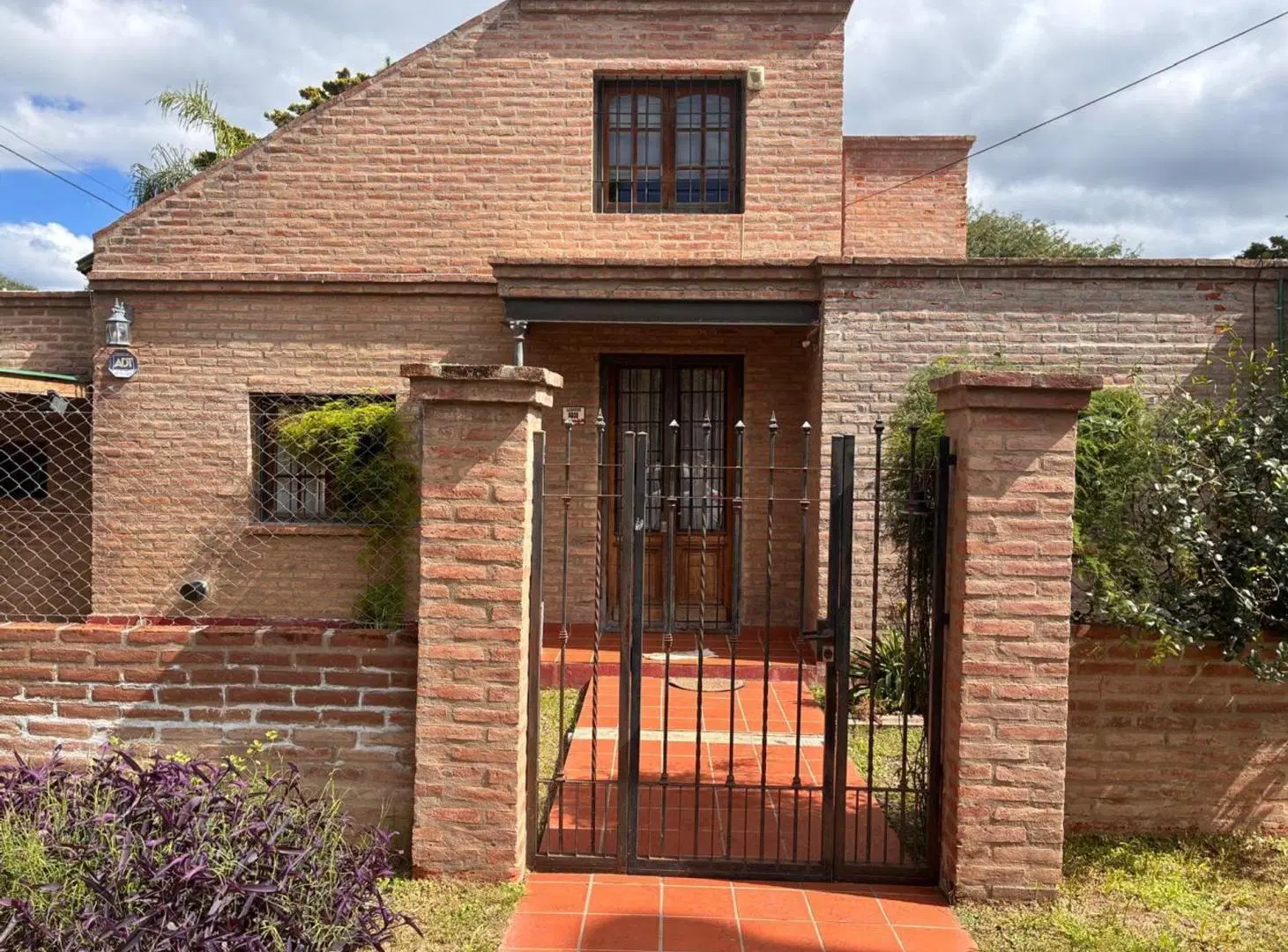 VENTA CASA 3 DORMITORIOS RIVERA INDARTE CORDOBA 2