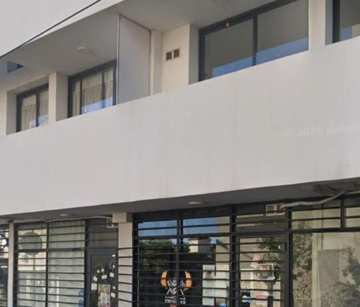 SE VENDE LOCAL COMERCIAL EN B. ALBERDI CORDOBA 2
