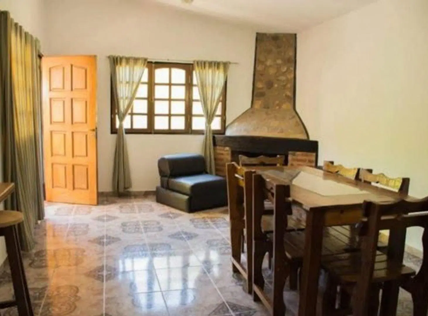 VENTA COMPLEJO 4 CABAÑAS CNO. AL CUADRADO 3