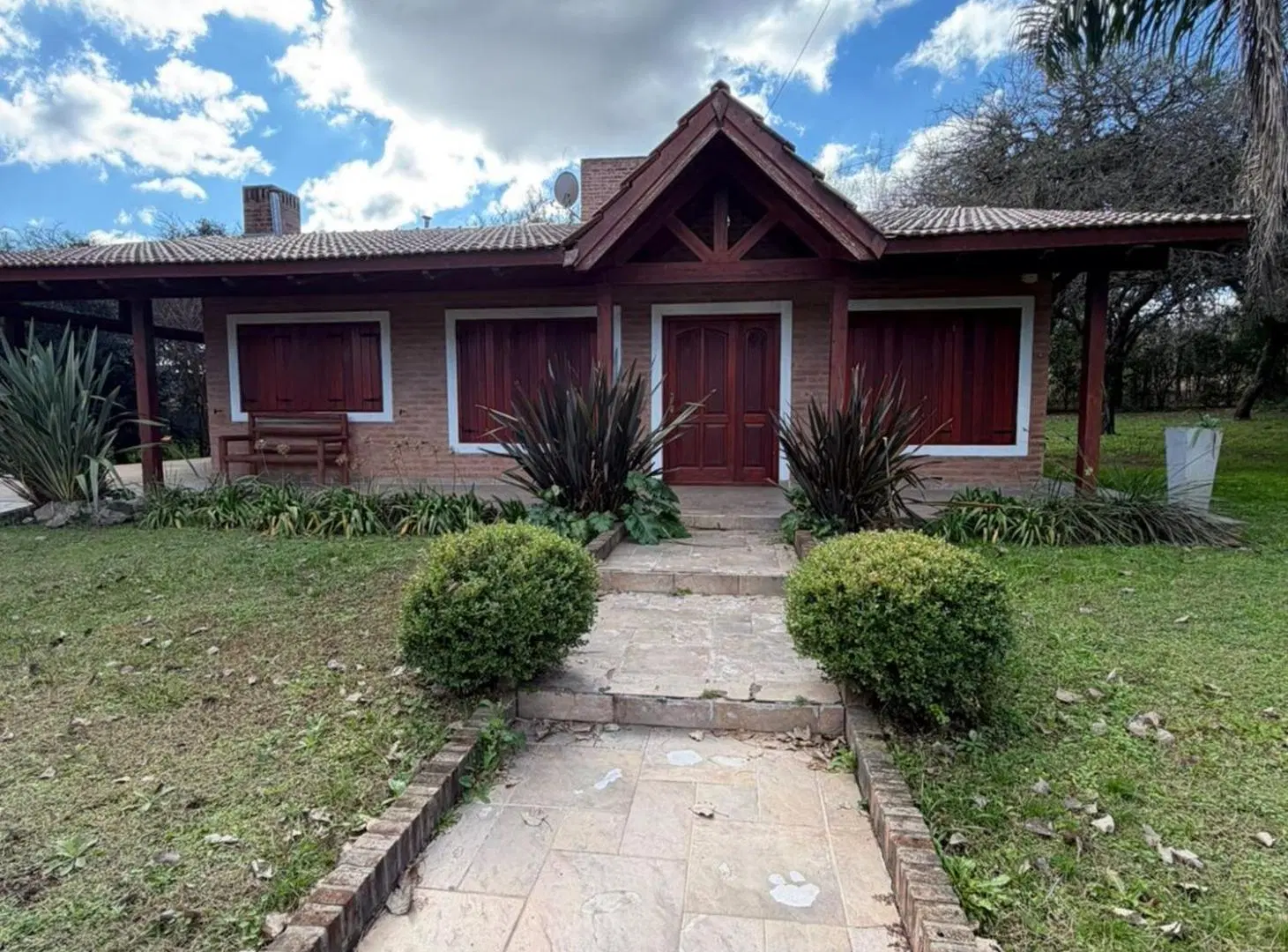 VENTA CASA 2 DORM C/PILETA V. GENERAL BELGRANO CBA 2