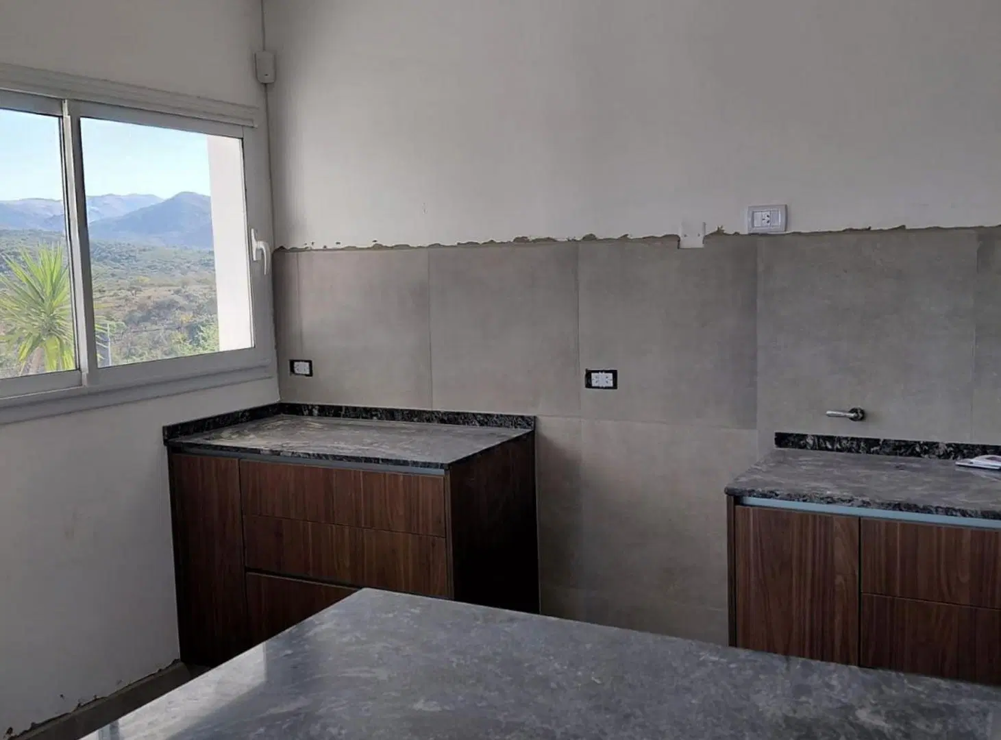 VENTA CASA 2 DORM CUMBRES DEL GOLF V. ALLENDE CBA 5