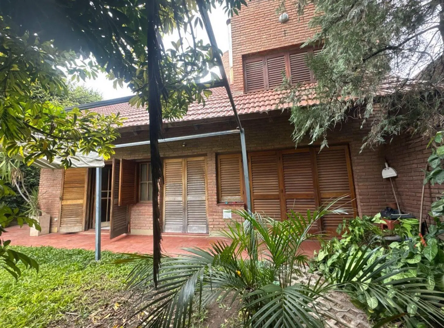 VENTA CASA APTA A CREDITO LOMAS DE SAN MARTIN 5