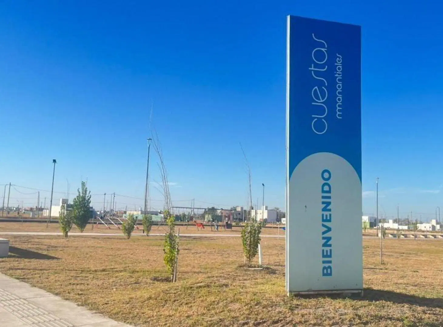 VENTA LOTE CENTRAL CUESTAS DE MANANTIALES 2