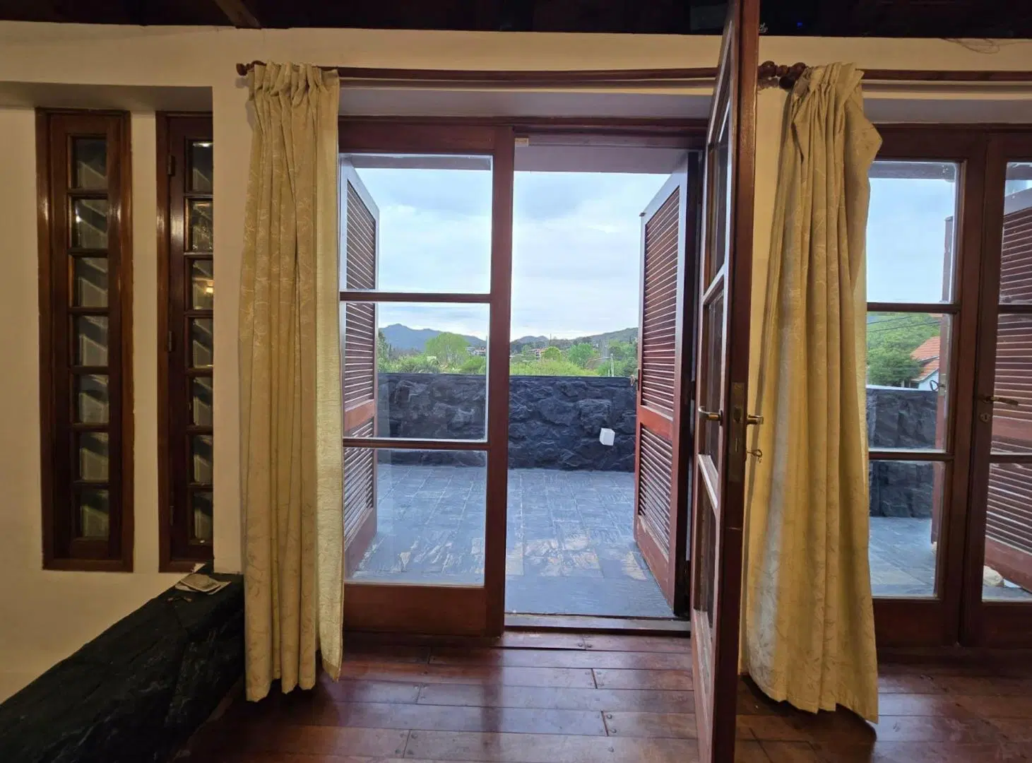 VENTA EXCLUSIVA CASA(VIVIENDA/COMERCIAL)CARLOSPAZ 5