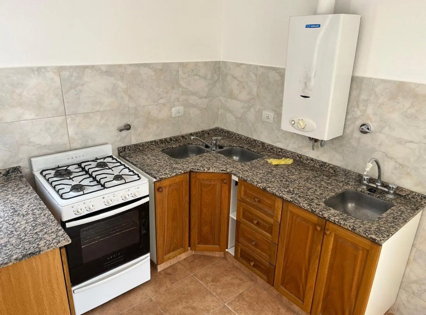 VENTA DE CASA 2 DORMITORIOS MUTUAL DOCENTE CORDOBA 4