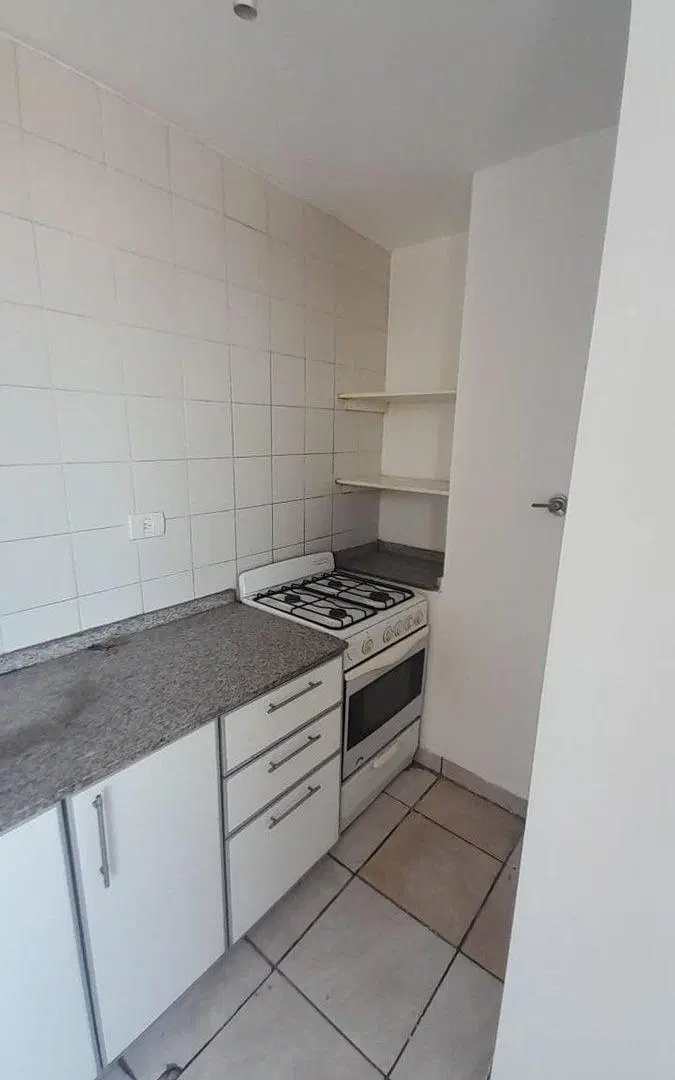 VENTA DEPARTAMENTO DUPLEX DOS BAÑOS CON BALCON CBA 4