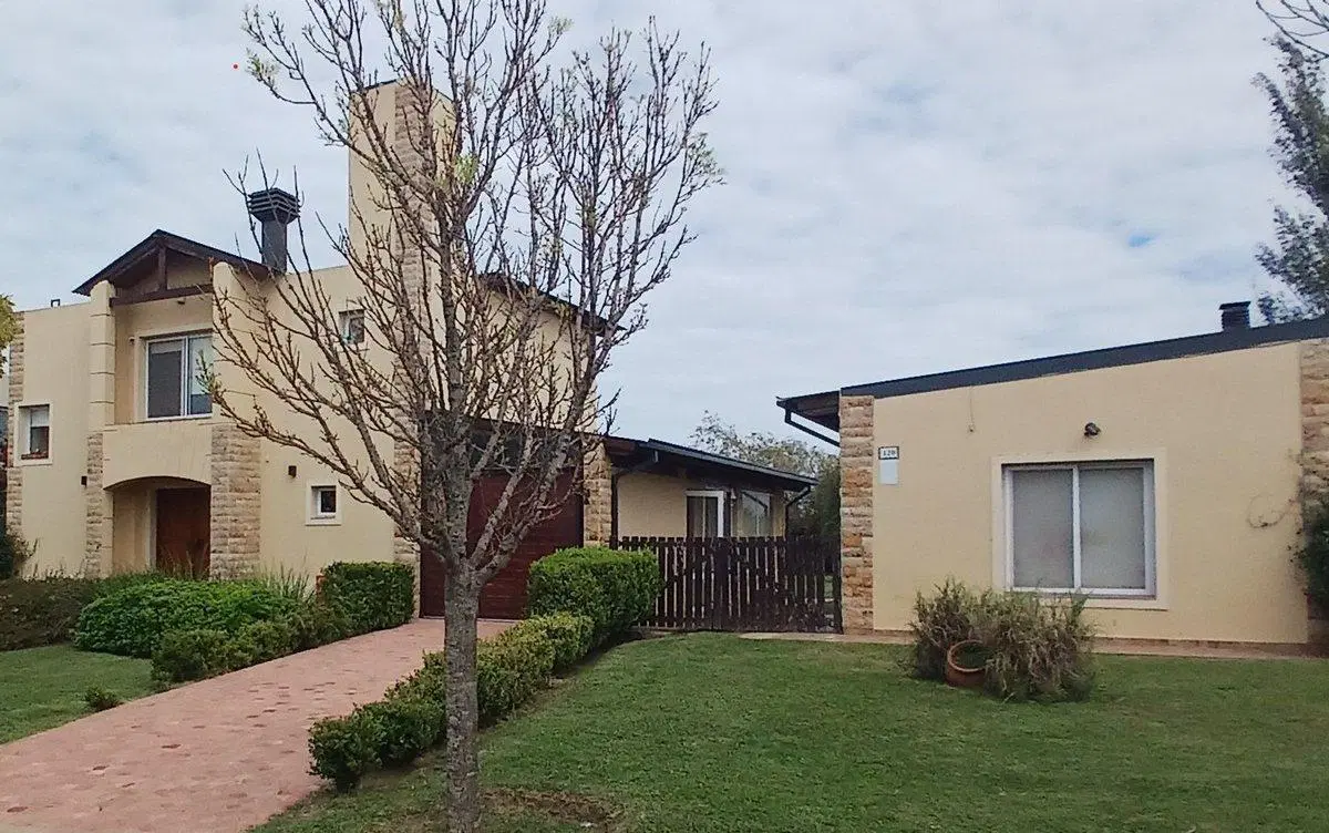 Venta Casa 4 dormitorios Country en Rio Cuarto Cba 5