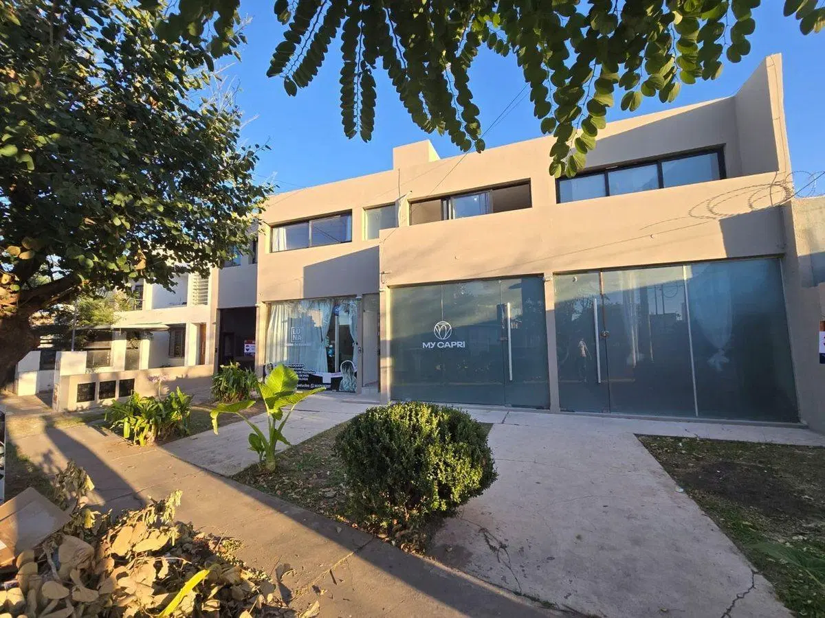 VENTA LOCAL COMERCIAL NUEVO POETA LUGONES CBA 3
