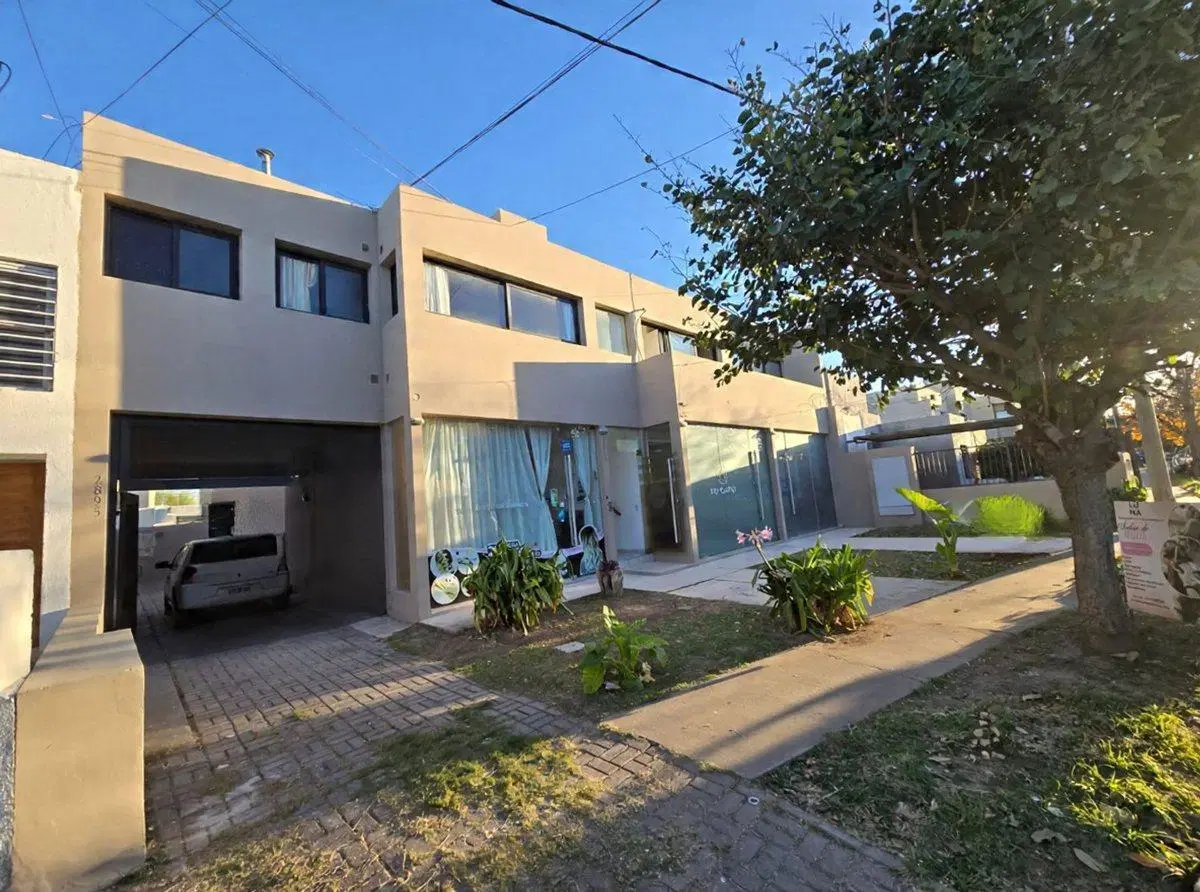VENTA LOCAL COMERCIAL NUEVO POETA LUGONES CBA 2