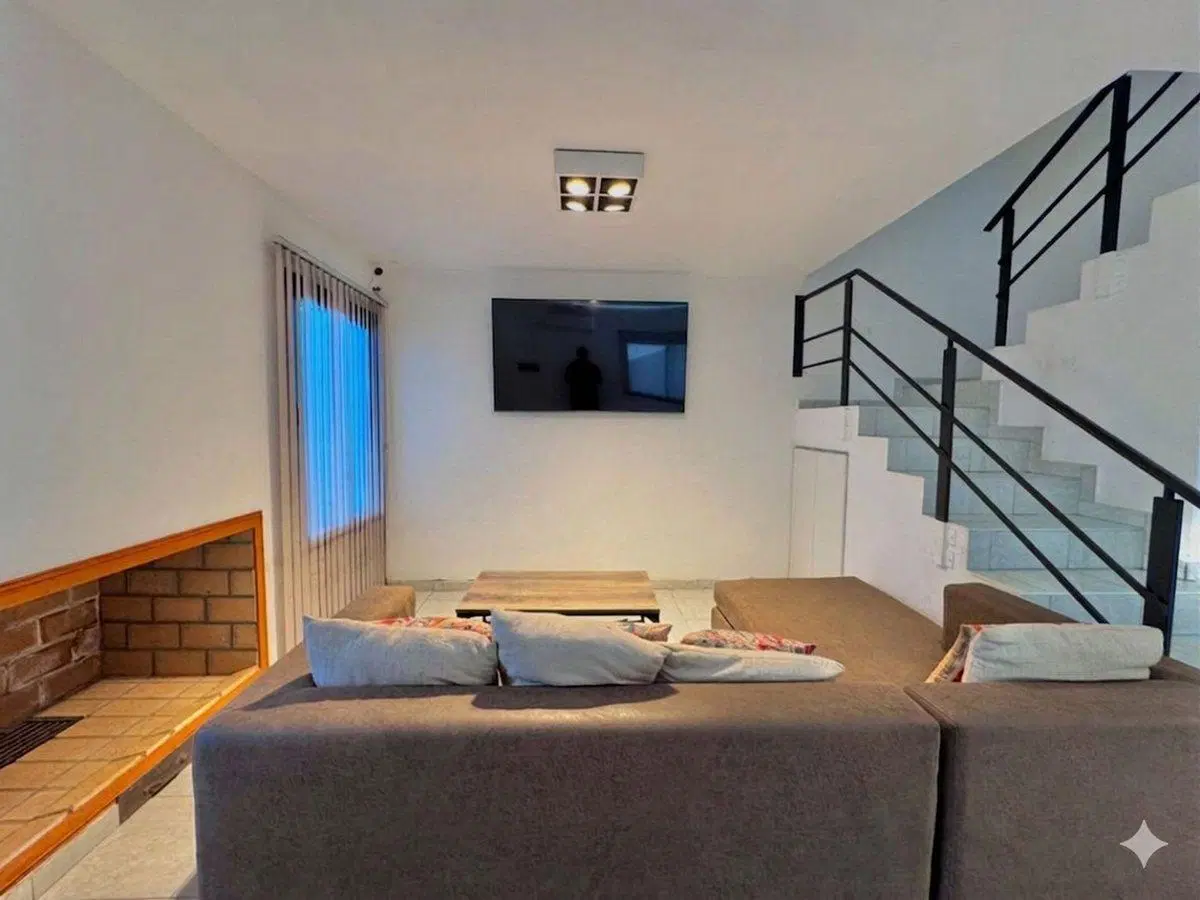 DUPLEX 3 DORMITORIOS CON PILETA COMARCA DE ALLENDE 8