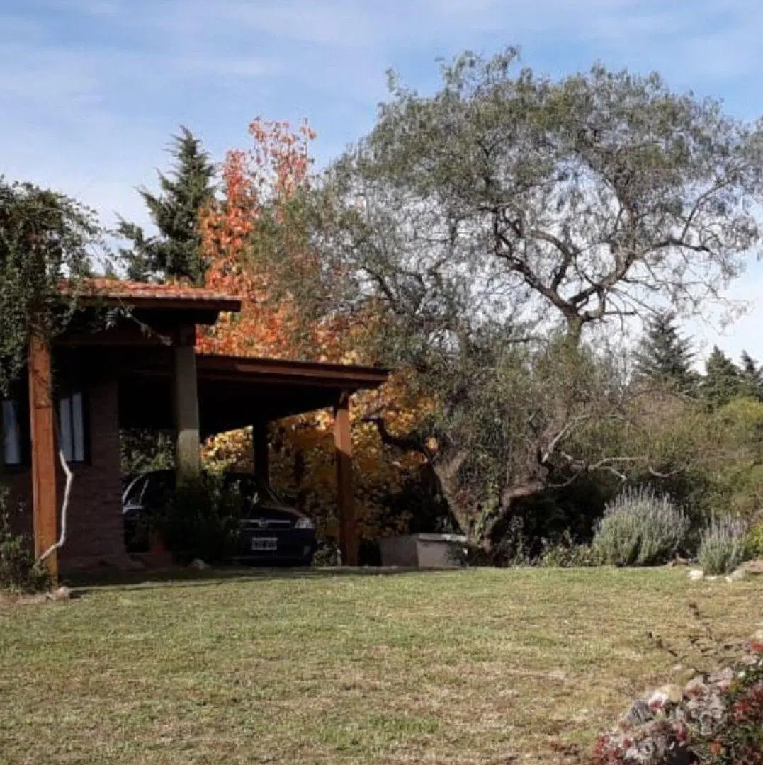 VENTA CASA 2 DORM CON PILETA AGUA DE ORO CORDOBA 2