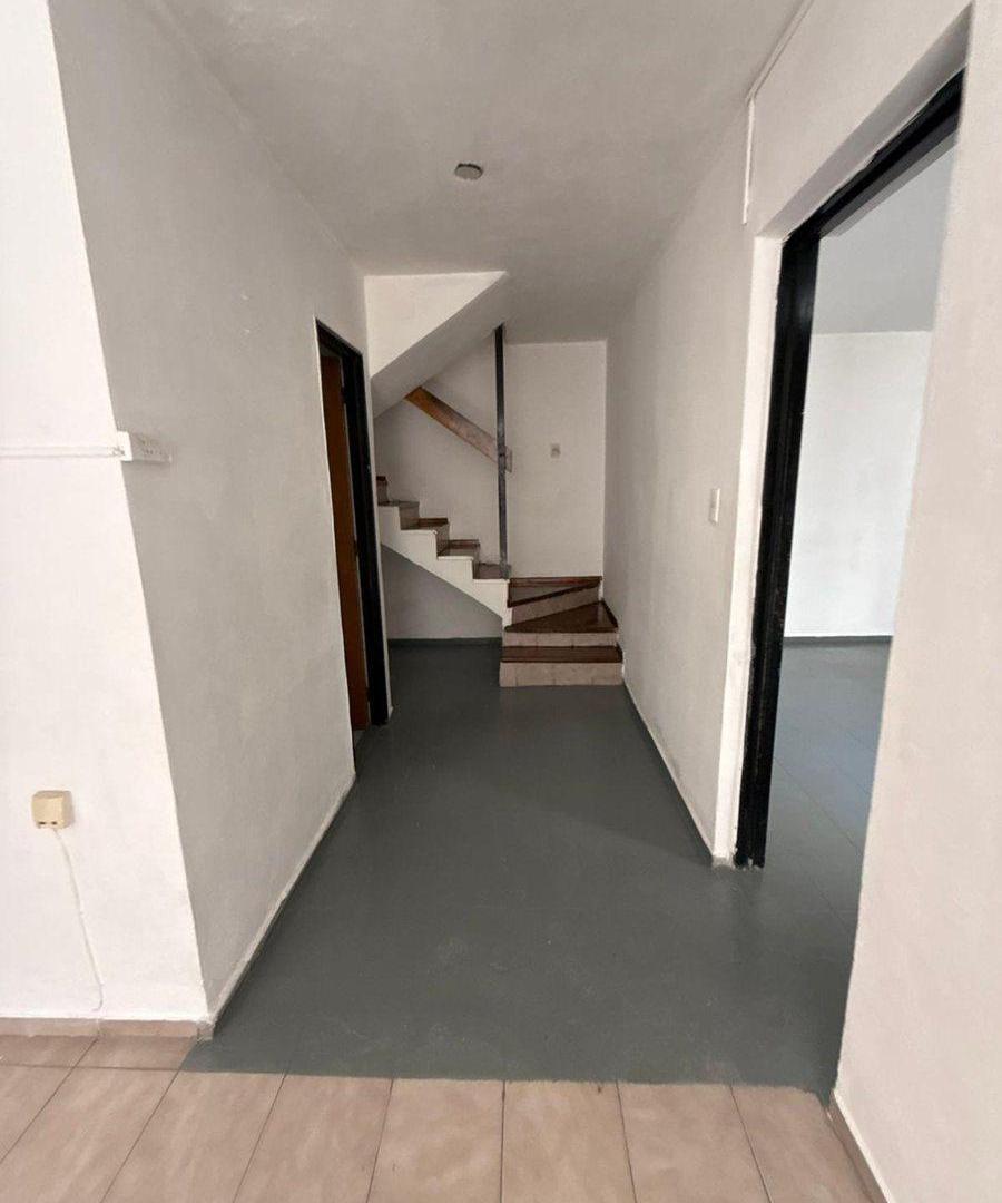 Foto de VENTA DEPARTAMENTO TIPO DUPLEX 2 DORM ALBERDI CBA, imagen 1