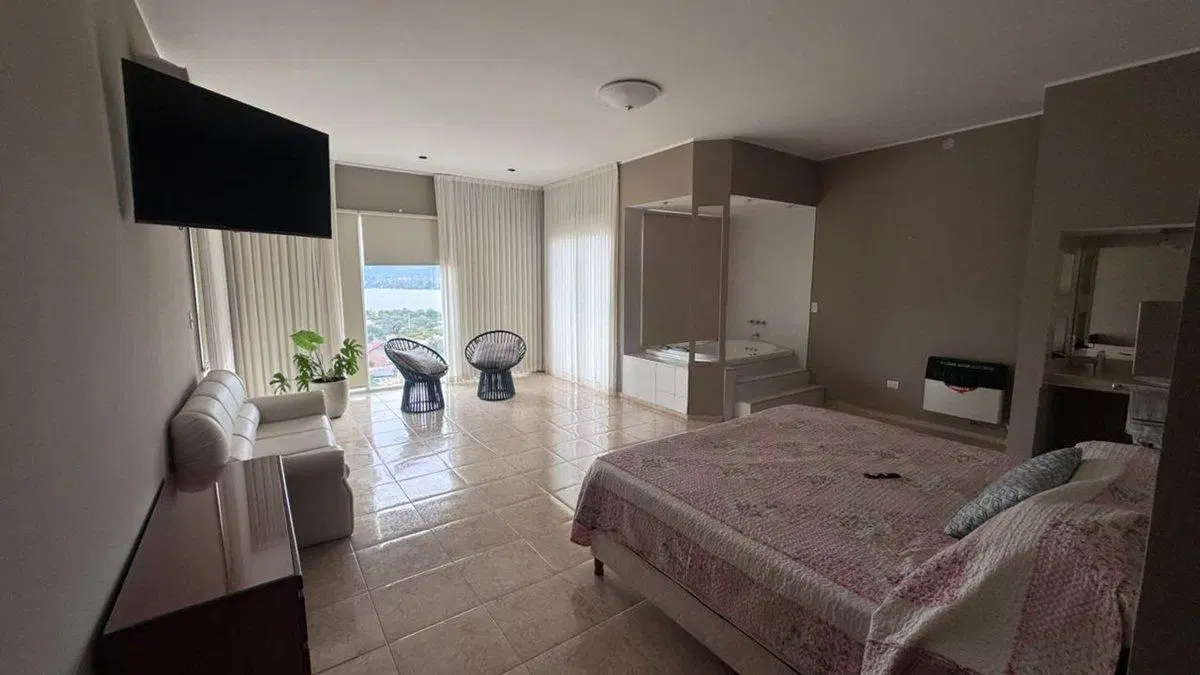 VENTA CASA 3 HABITACIONES EN VILLA DEL LAGO 2
