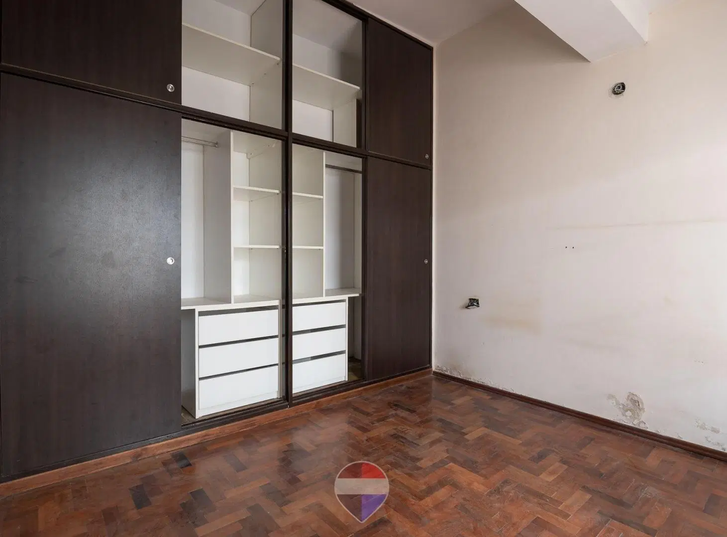 VENTA CASA 3 DORMITORIOS QUINCHO Y PILETA 8