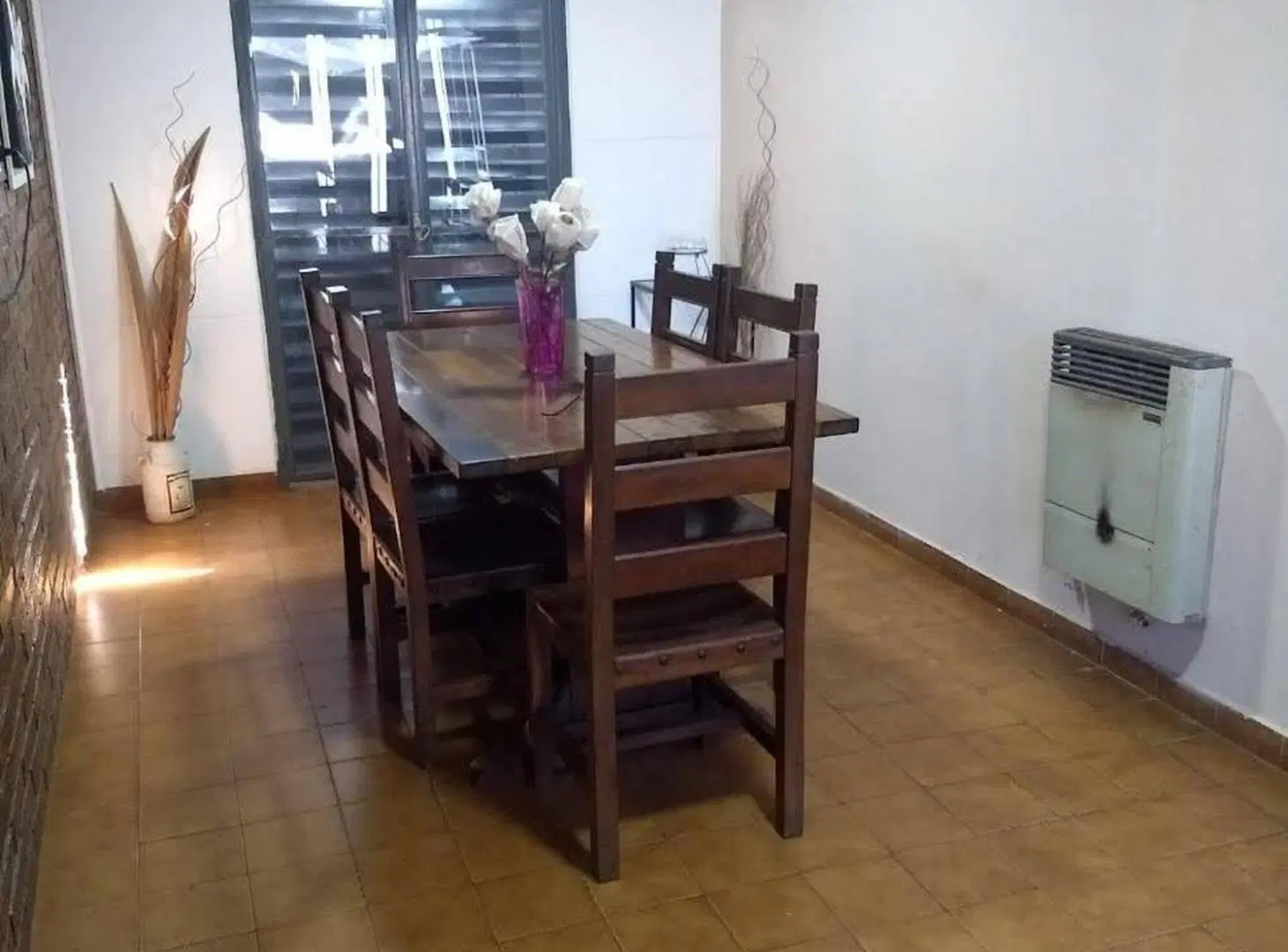 VENTA CASA 3 DORM PILETA AMEGHINO RUTA 20 CORDOBA 2