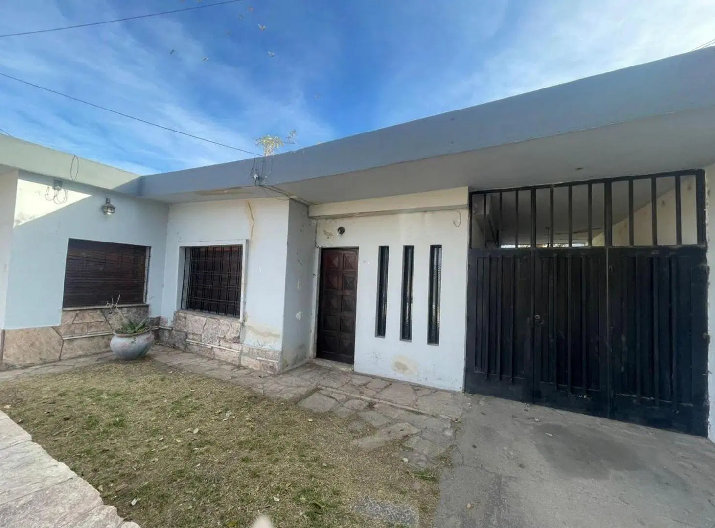 VENTA CASA 3 DORM PILETA ZONA RUTA 20 CBA 2