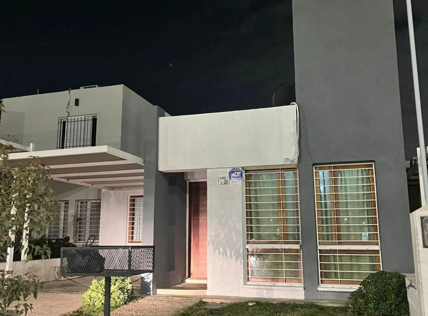 VENDE CASA EN UNIVERSITARIO DE HORIZONTE II 3