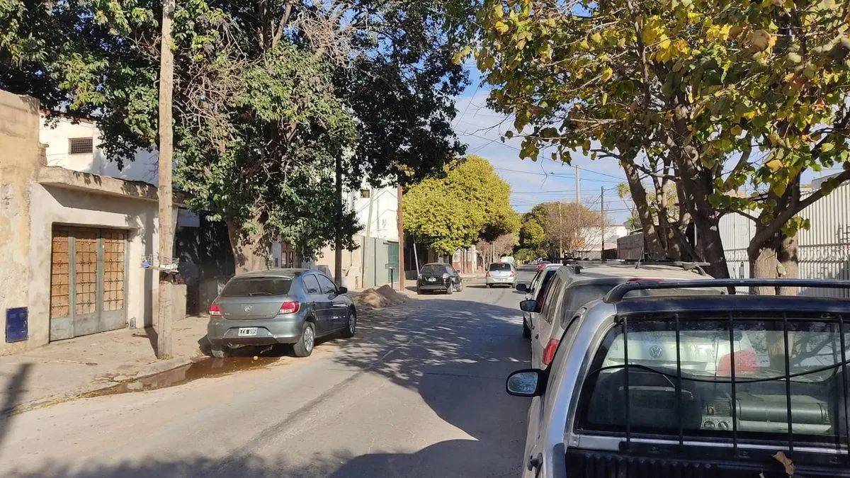 VENTA CASA 2 DORMITORIOS + GALPON LOS PARAISOS cba 2