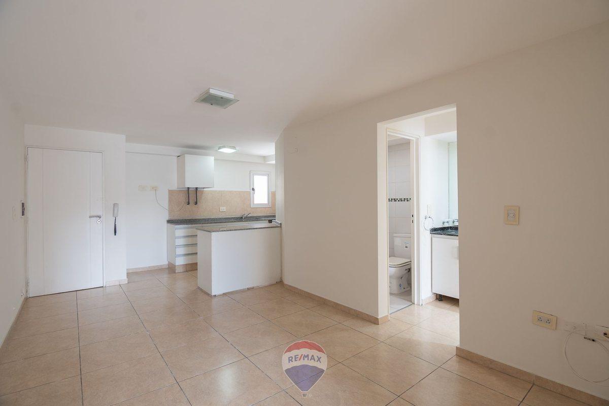 Foto de VENTA DPTO 1 DORM BALCÓN AMPLIO PILETA CENTRO CBA, imagen 1