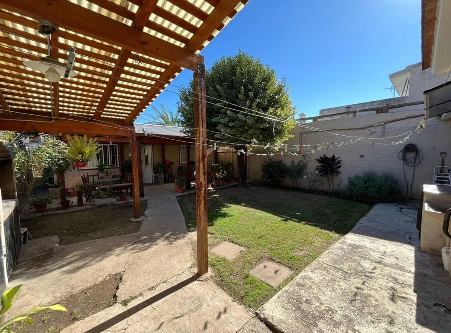 VENTA CASA 3 DORM + CASA 2 DORM EN PQE. LICEO 1RA 8