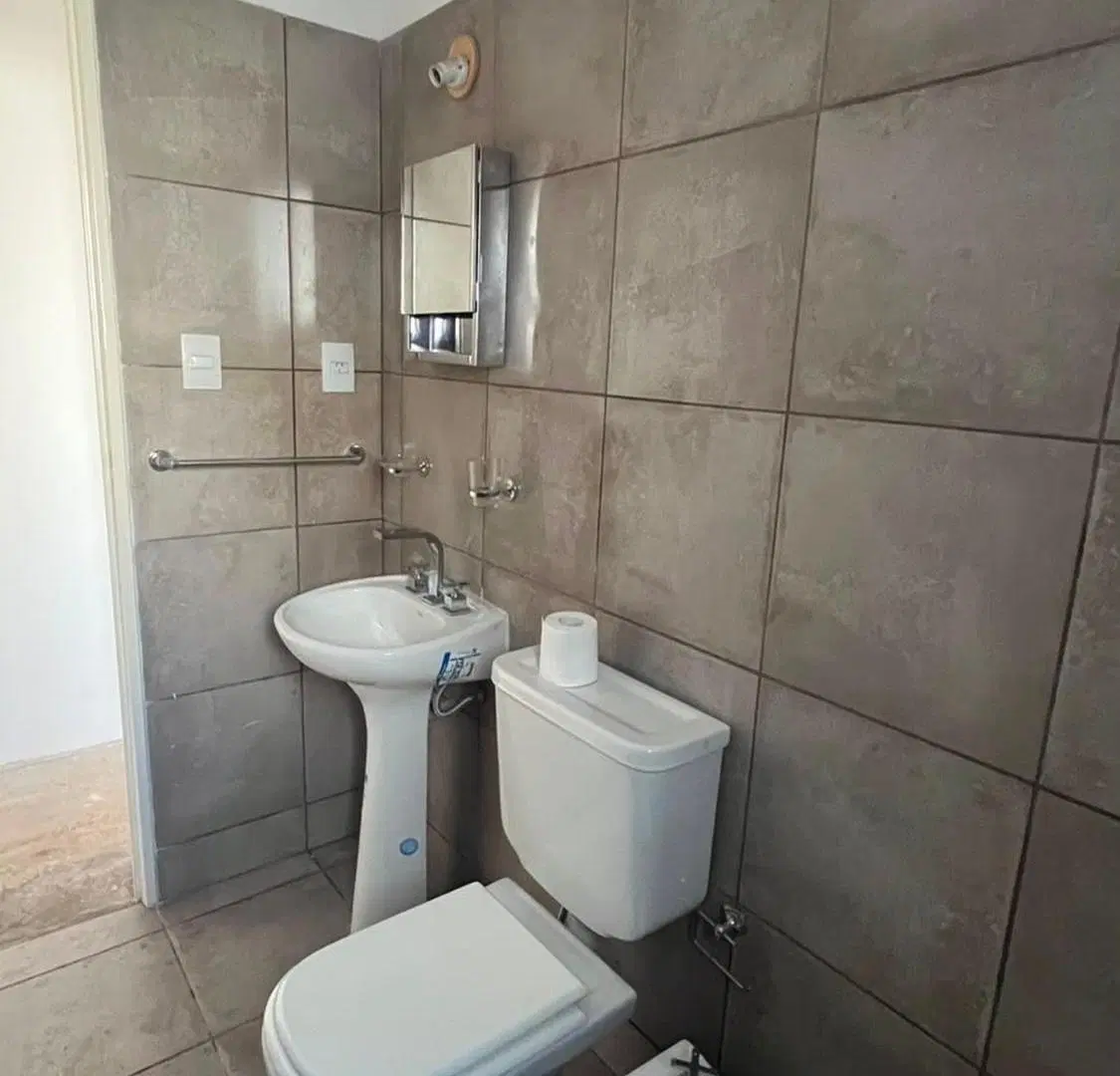 VENTA CASA 2 DORM UNIVERSITARIOS DE HORIZONTE CBA 3