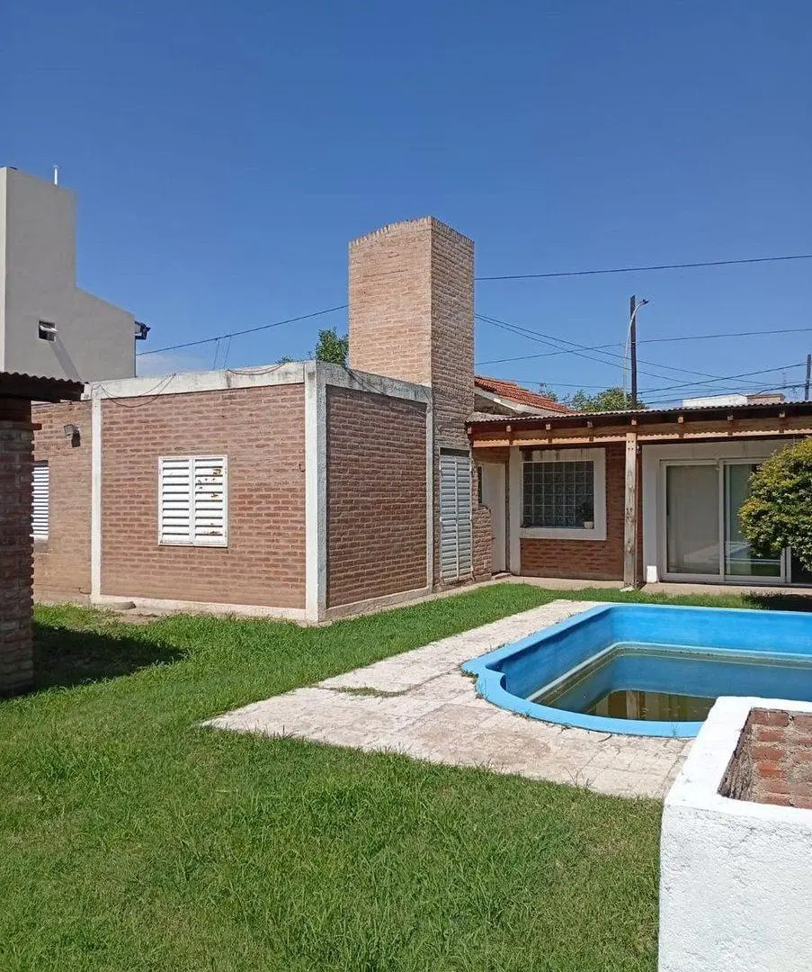 VENTA CASA 3 DORM C/PILETA MATIENZO CORDOBA 3