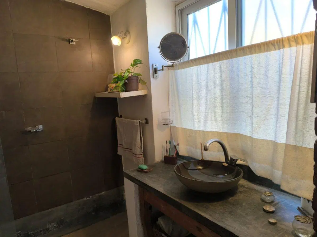 VENTA CASA 3 DORM + DPTO 2 DORM EN VILLA LA BOLSA 5