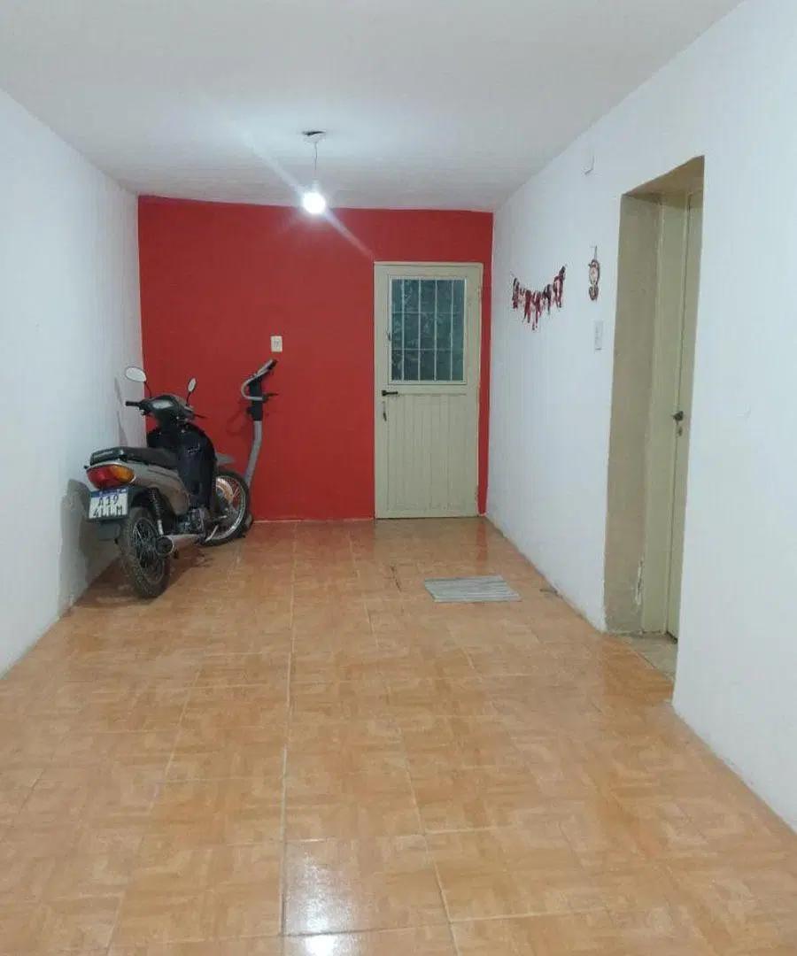 EN VENTA CASA 3 DORMITORIOS APTA CREDITO ARENALES 2