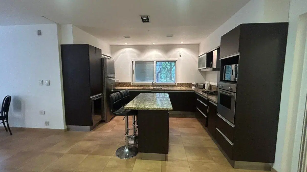 VENTA CASA EN "EL DESCANSO" DE VILLA LA BOLSA 8