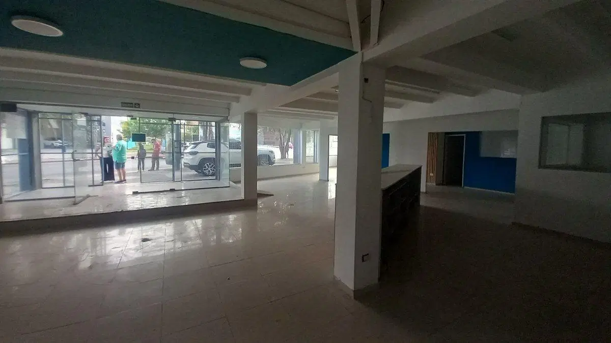 VENTA LOCAL COMERCIAL, AV. COLON, CORDOBA 5