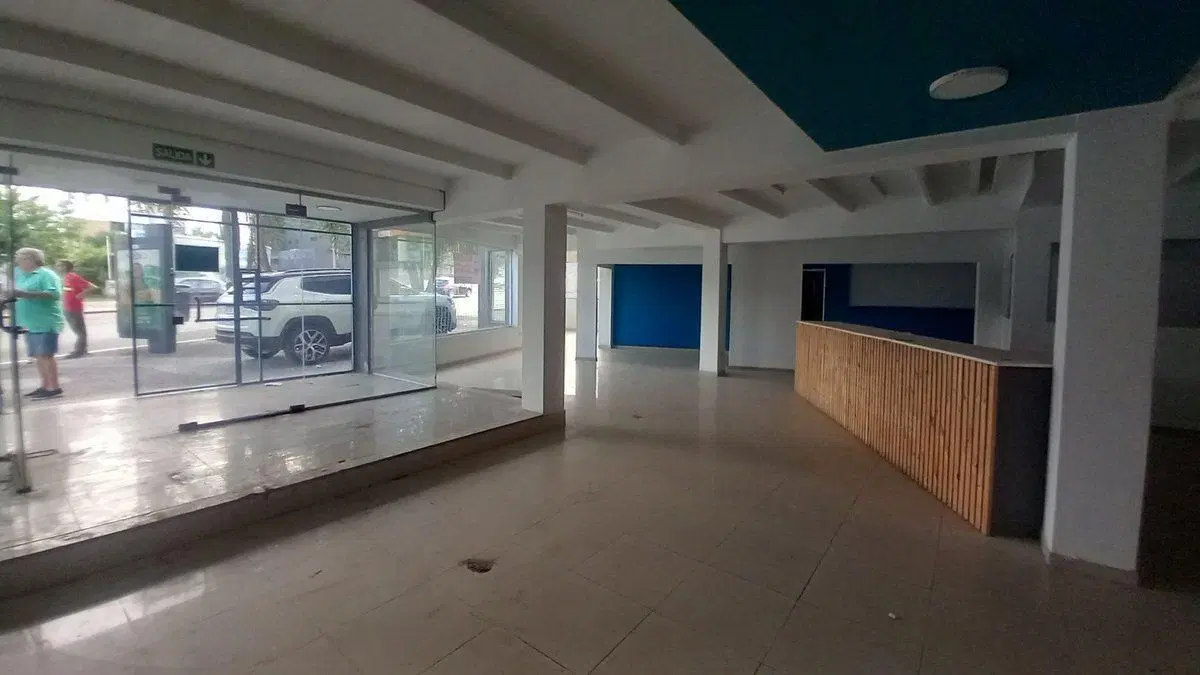 VENTA LOCAL COMERCIAL, AV. COLON, CORDOBA 8
