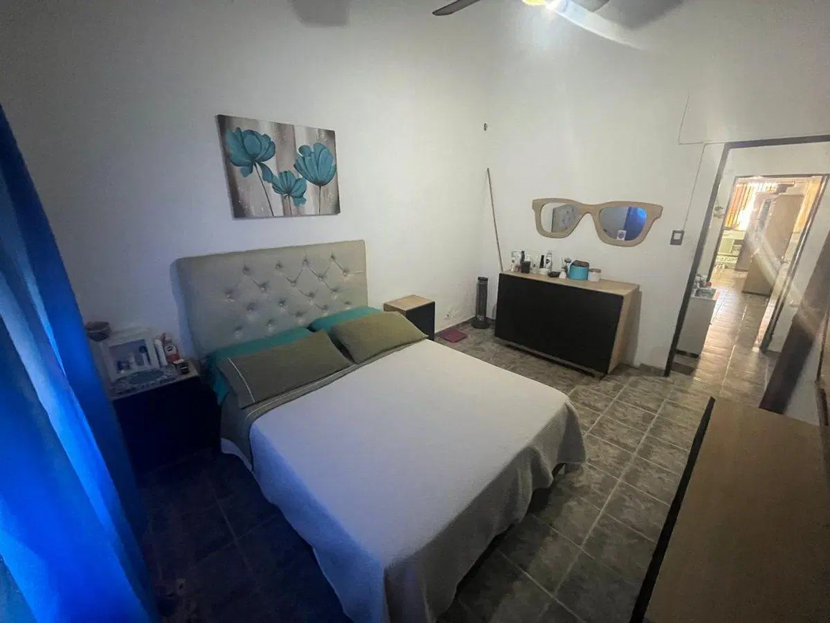 VENTA CASA 3 DORM + DEPARTAMENTO EMPALME CBA 4