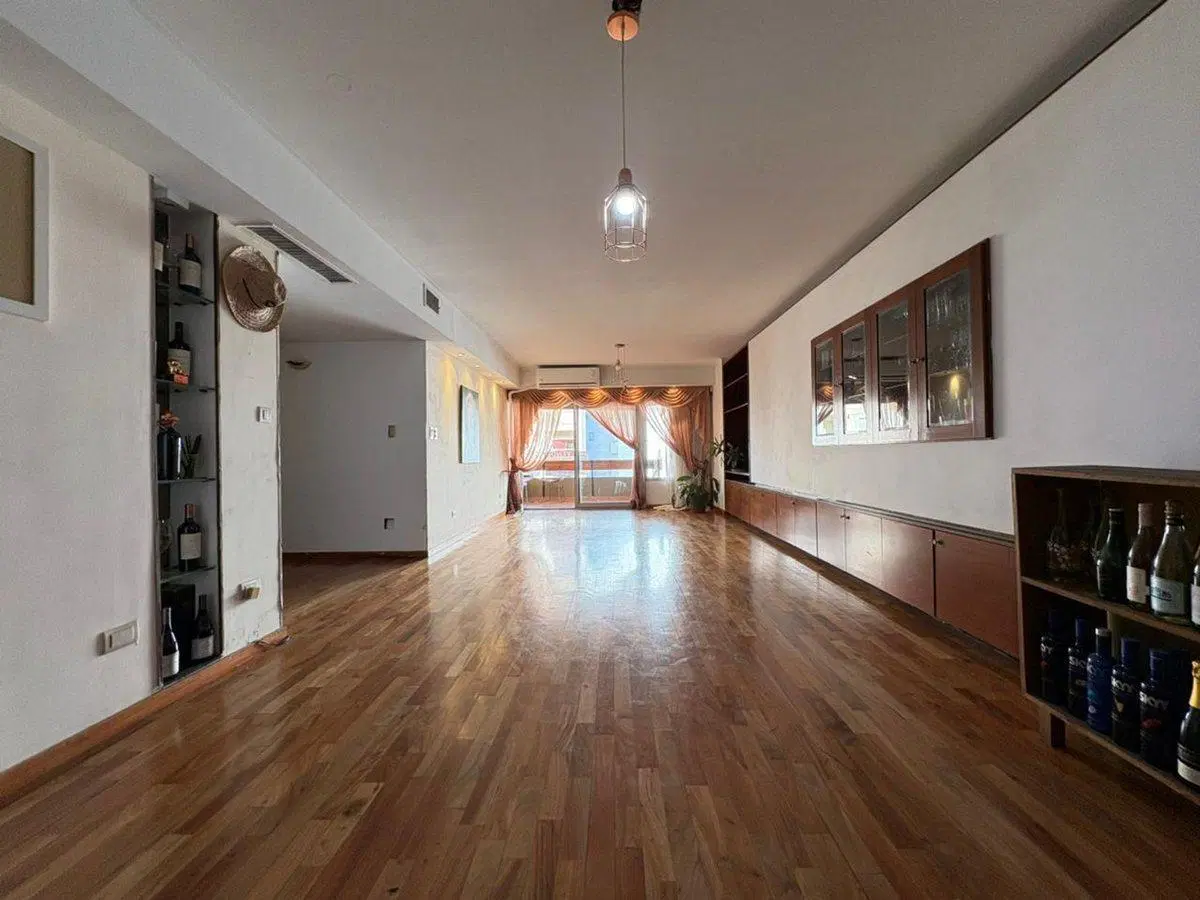 DEPARTAMENTO 4 DORMITORIOS CON COCHERA NUEVA CBA 4