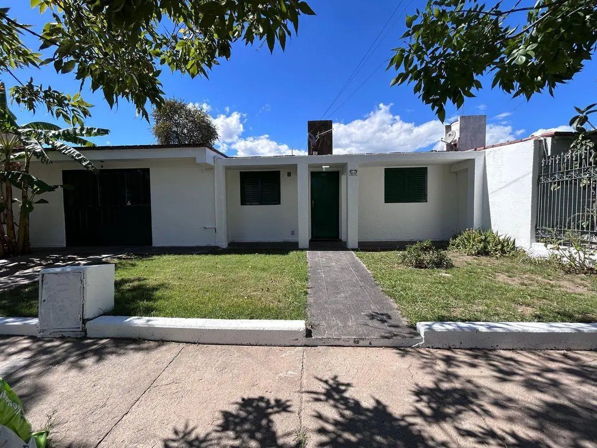 VENTA CASA 3 DORMITORIOS ARGÜELLO CÓRD0BA 5